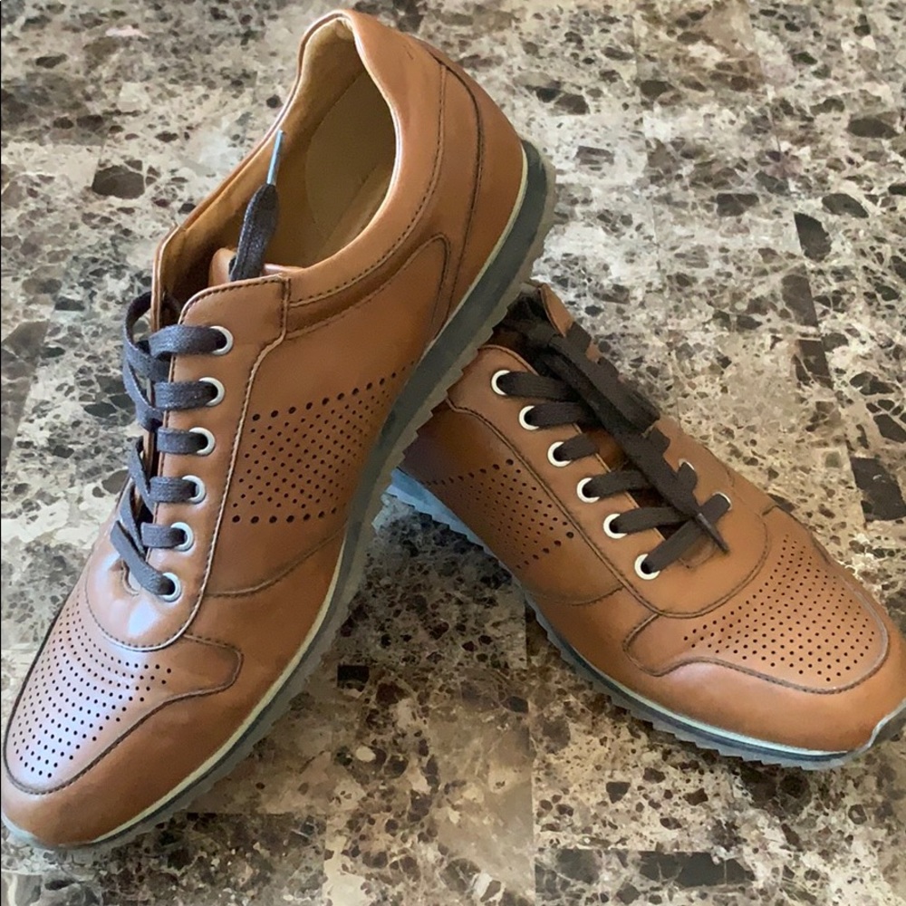 Shoes - Picture 2 of 3